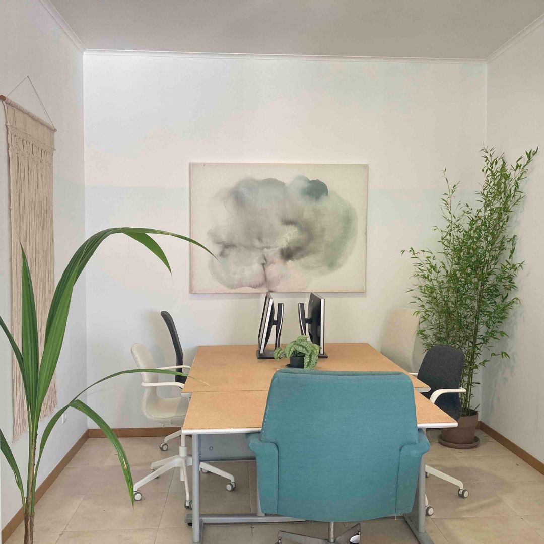 Coworking desk by Claudia